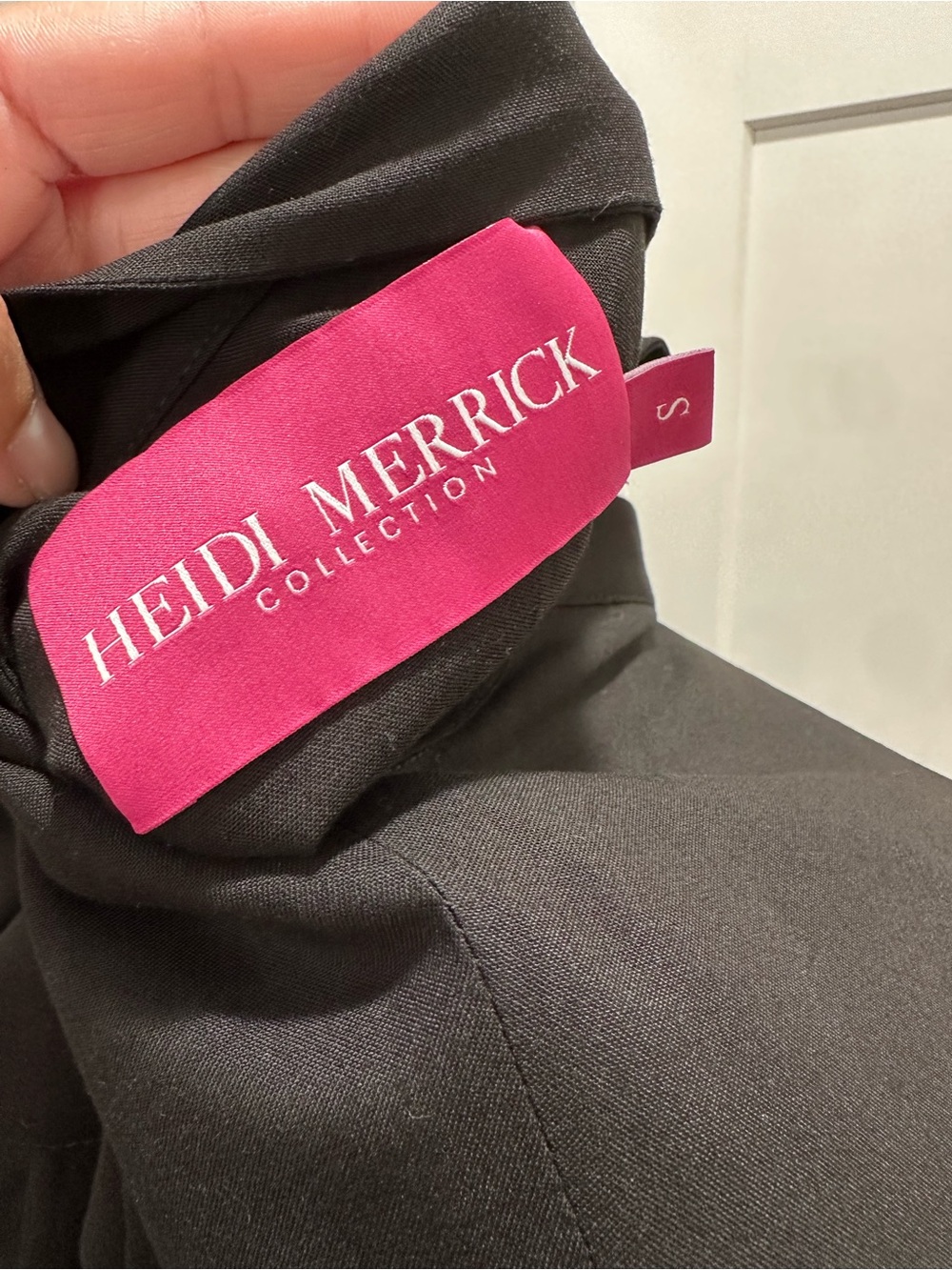 Heidi Merrick SESPE DRESS - NOIR TISSUE LINEN - Picture 9 of 9